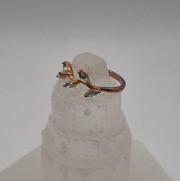 R905 Sterling Silver Vine Ring - Charmed Aroma - Picture 2 of 8